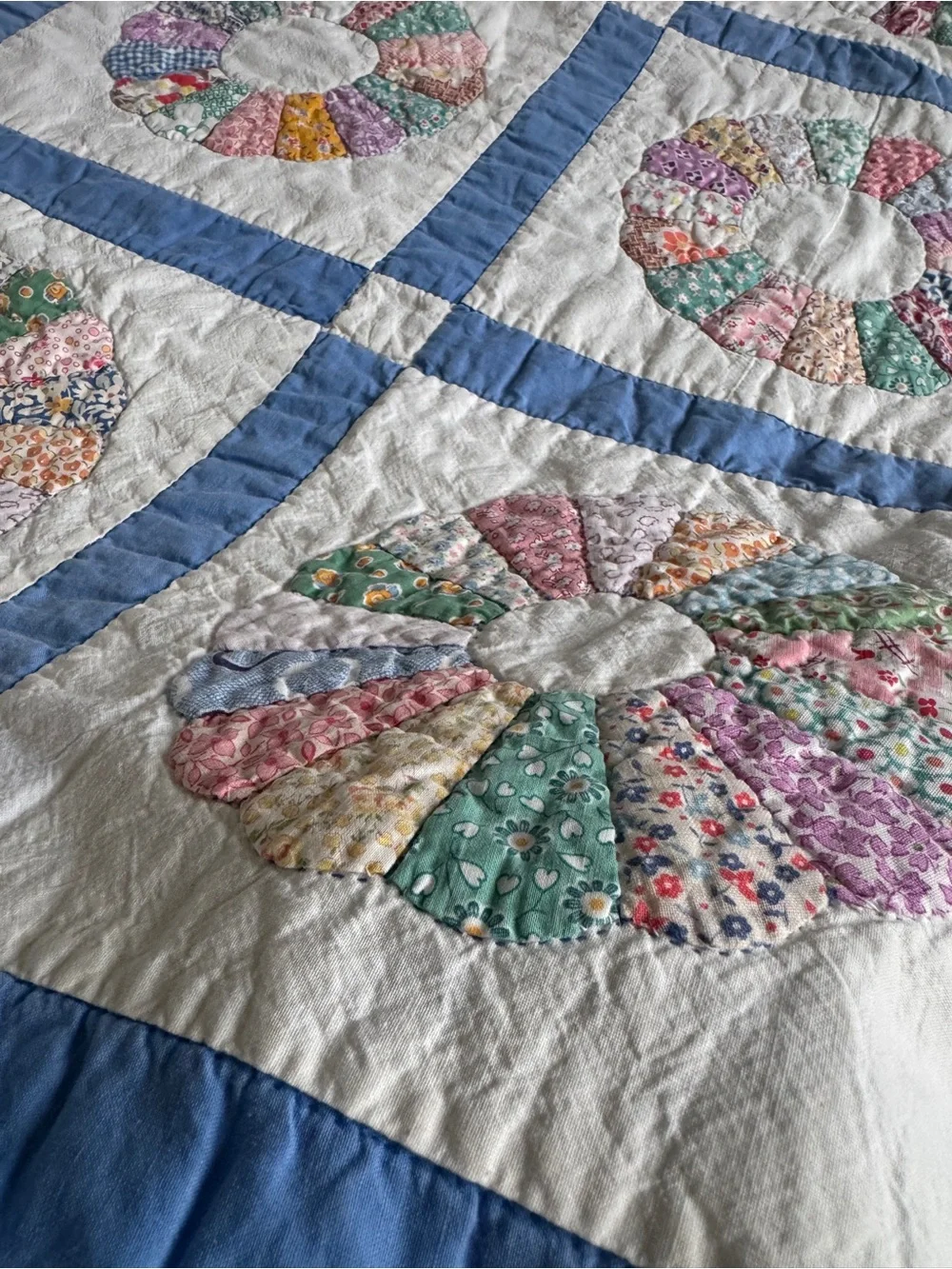 Hand stitched dresen plate blue sashing quilt 70